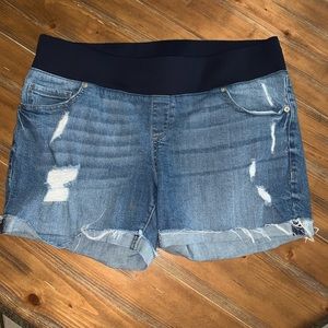 Maternity shorts